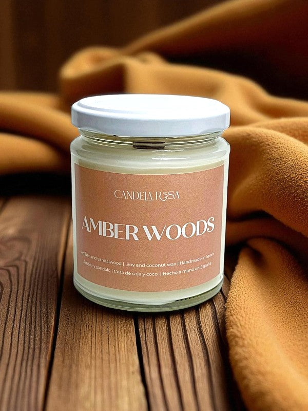 Amber Woods: vela aromática artesanal ámbar y sándalo